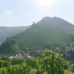 Apartamento Kleine Moselruhe - Gemütliche Ferienwohnung in Top-Lage - bis 3 Personen, Parkplatz&WLAN - BG Living&Hosting